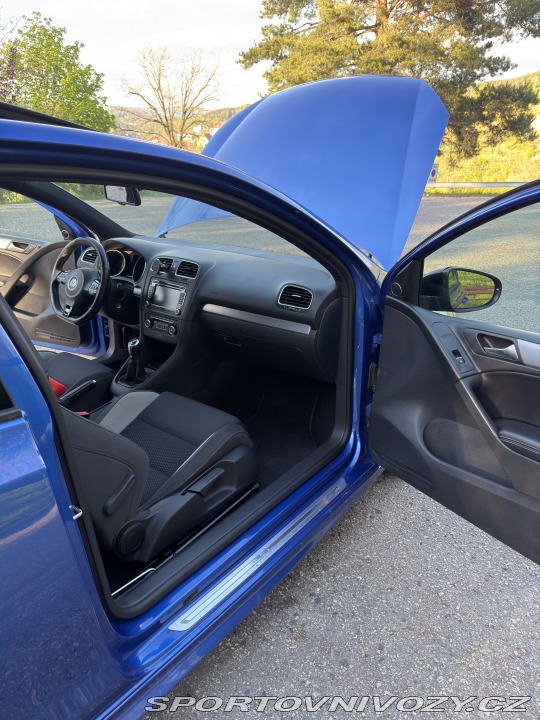 Volkswagen Golf R 2012