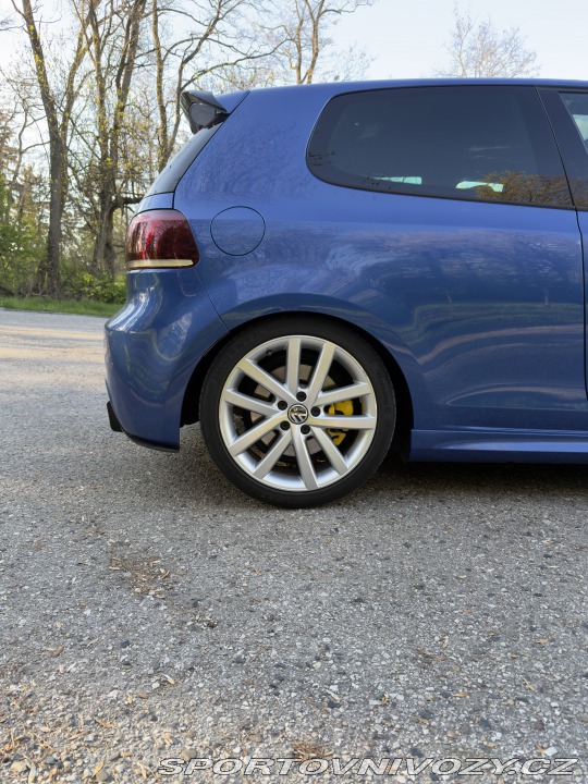 Volkswagen Golf R 2012