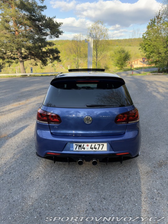 Volkswagen Golf R 2012