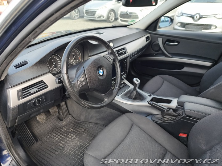 BMW 3 325Xi Mauál, Výhřevy, Pan 2008