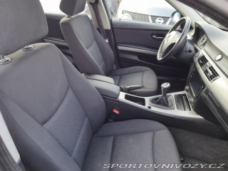 BMW 3 325Xi Mauál, Výhřevy, Pan 2008