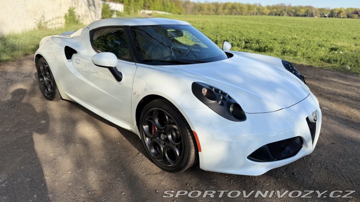 Alfa Romeo 4C  2016