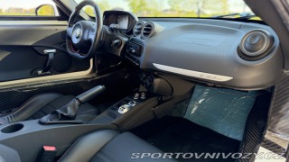 Alfa Romeo 4C  2016