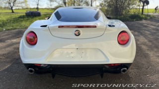 Alfa Romeo 4C  2016