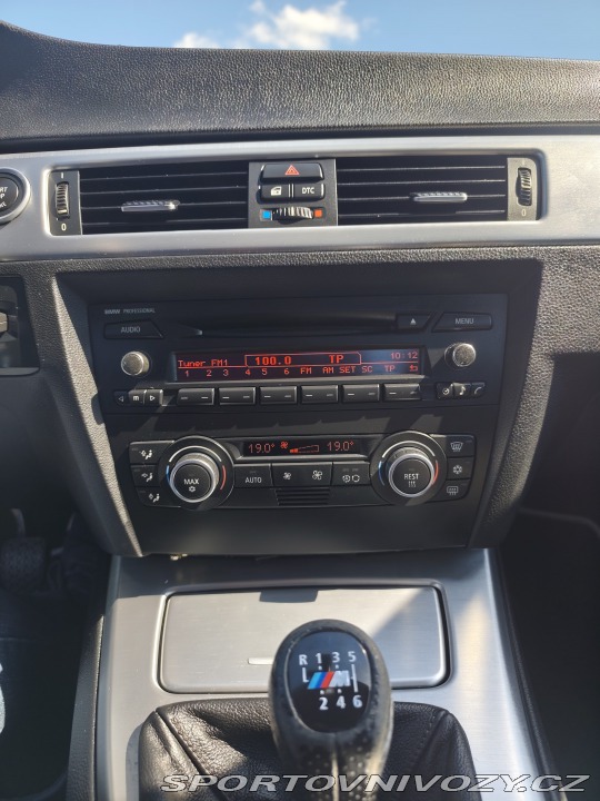 BMW 3 325D Manuál, Malé Km, Kli 2009