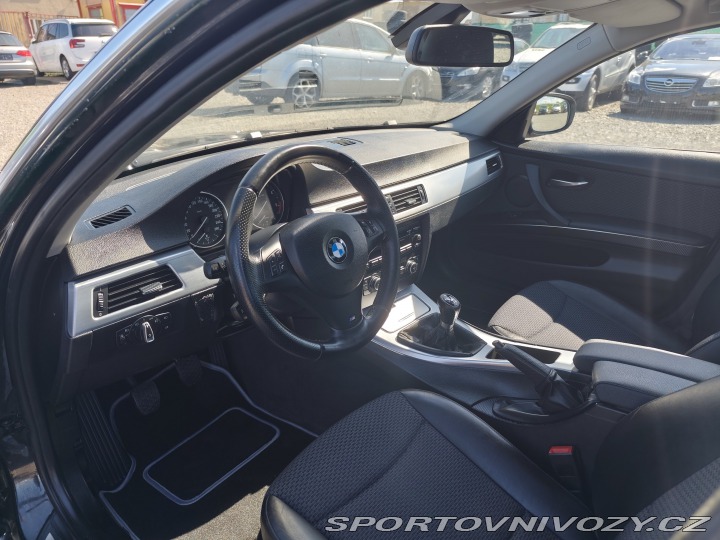 BMW 3 325D Manuál, Malé Km, Kli 2009