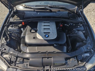 BMW 3 325D Manuál, Malé Km, Kli 2009