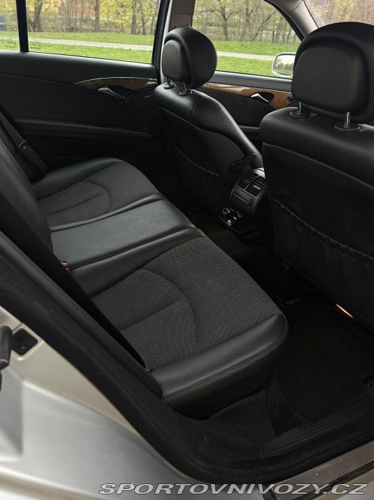 Mercedes-Benz E 2.2CDI Facelift Manuál 2008