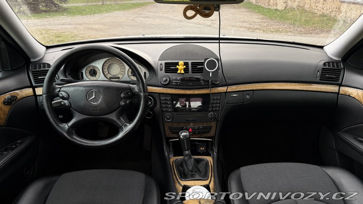 Mercedes-Benz E 2.2CDI Facelift Manuál 2008