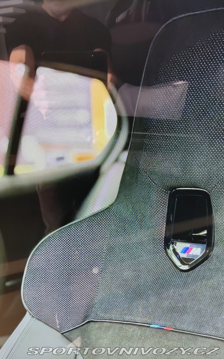 BMW M1 F7 2024