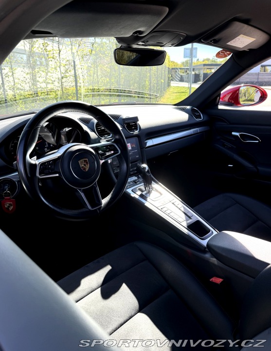 Porsche Cayman 718 2021