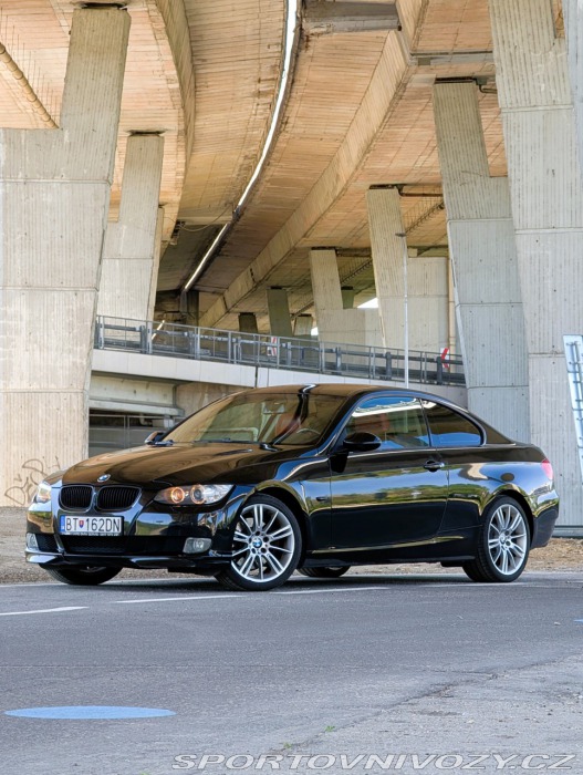BMW 3 e92 325i