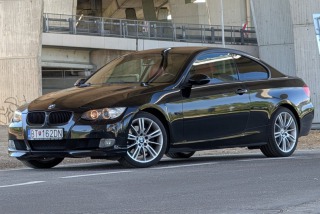 BMW 3 e92 325i