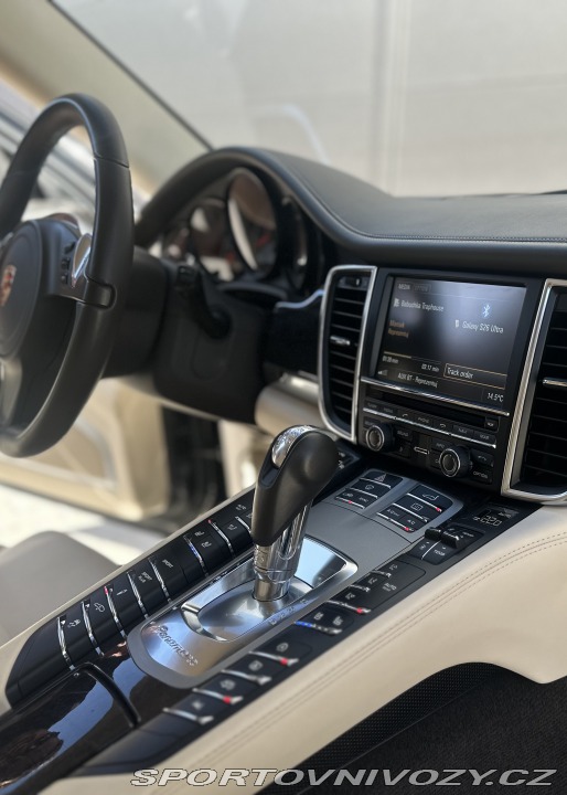 Porsche Panamera Panamera GTS 2014