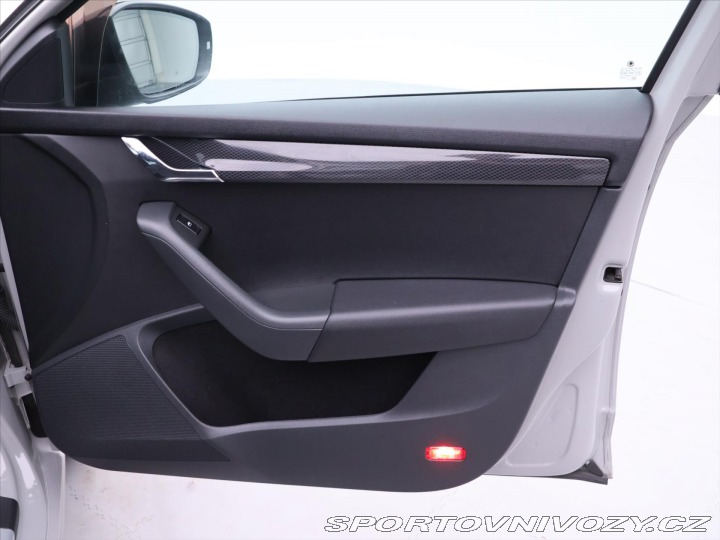Škoda Octavia RS 2,0 TDI 135kW DSG Webasto 2014