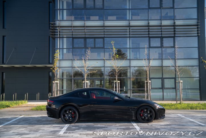 Maserati GranTurismo S 2010