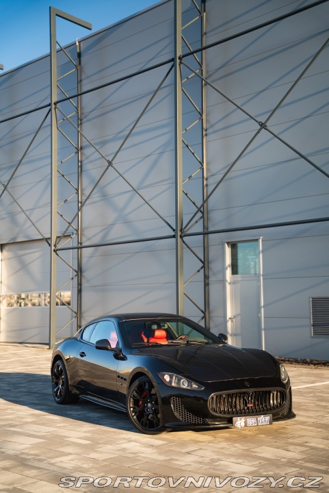 Maserati GranTurismo S 2010
