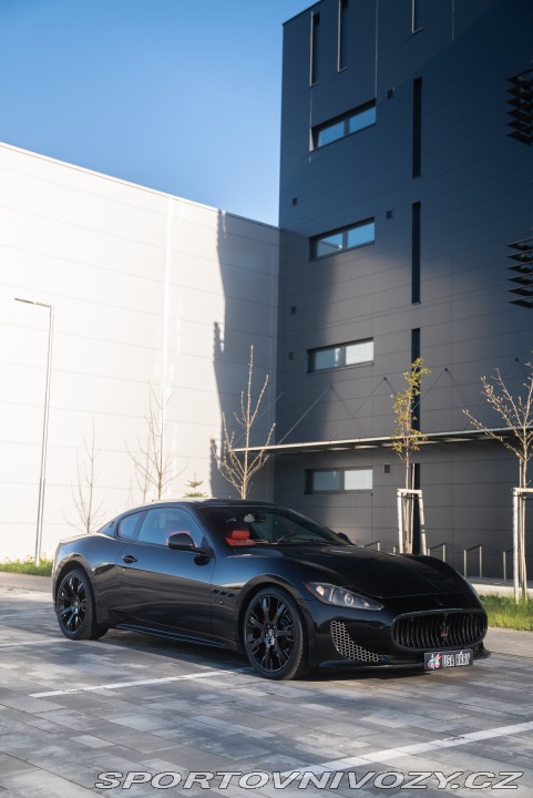 Maserati GranTurismo S 2010