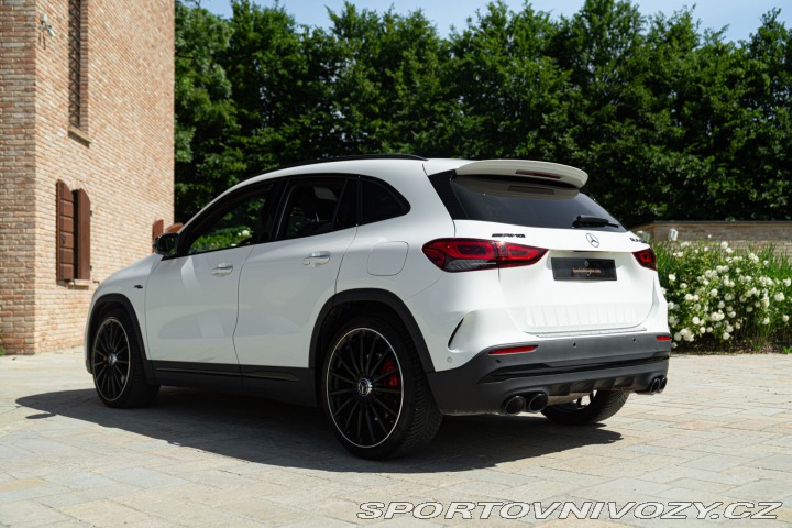Mercedes-Benz A AMG GLA 45 S 2022