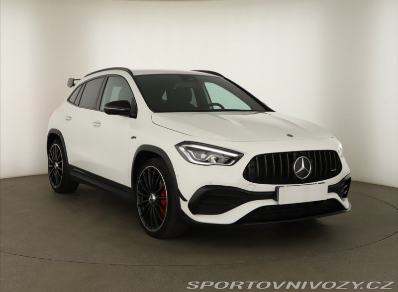 Mercedes-Benz Ostatní modely GLA AMG line GLA 35 AMG 4MATI