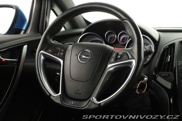 Opel Astra 2.0 Turbo OPC 2012