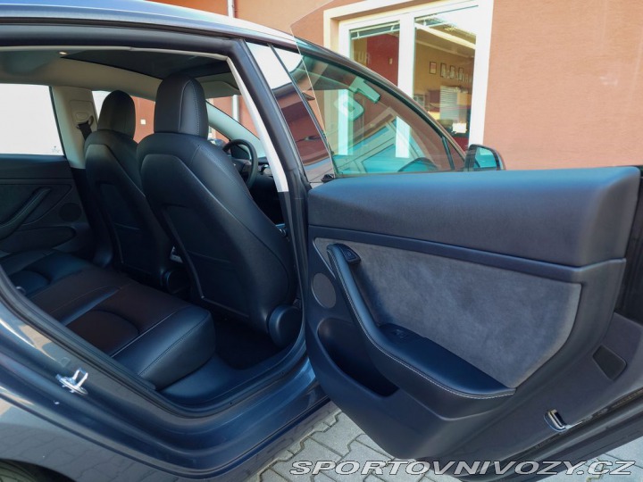 Tesla Model 3 Standard Range Plus 208 k 2022