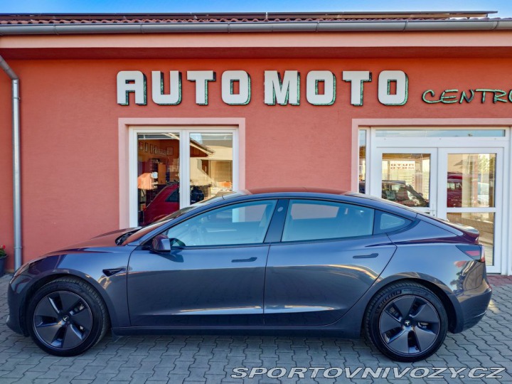 Tesla Model 3 Standard Range Plus 208 k 2022