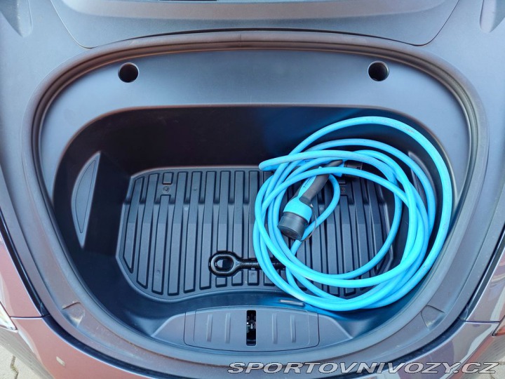 Tesla Model 3 Standard Range Plus 208 k 2022