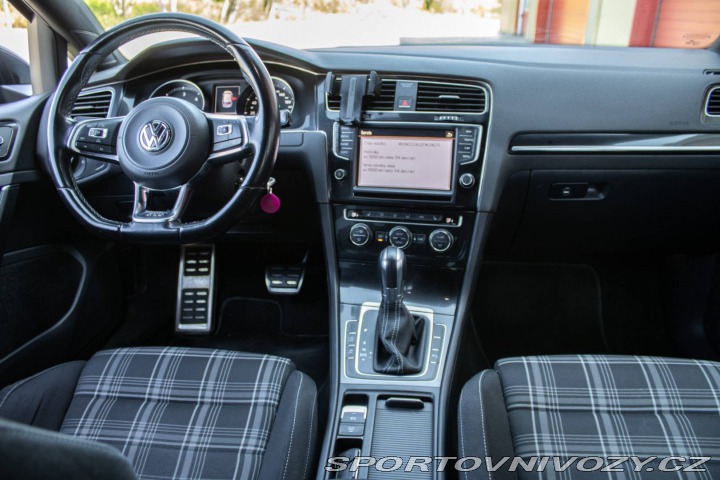 Volkswagen Golf 2.0 TDI GTD DSG / 135kW 2015