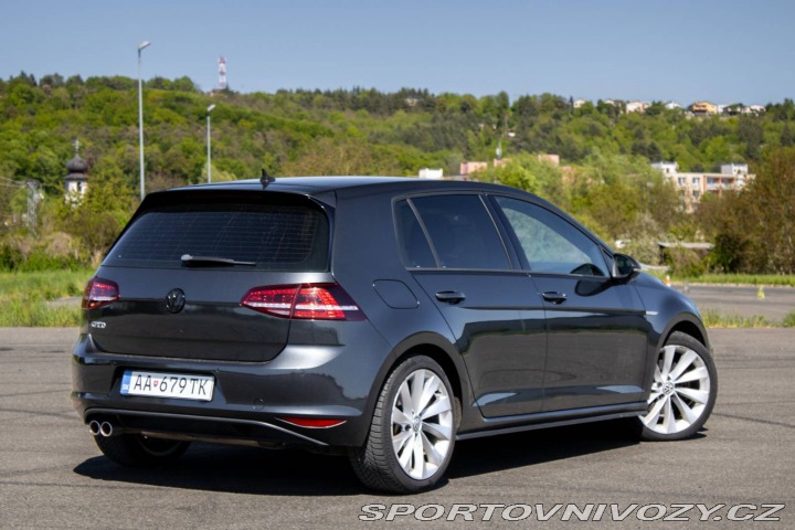 Volkswagen Golf 2.0 TDI GTD DSG / 135kW 2015