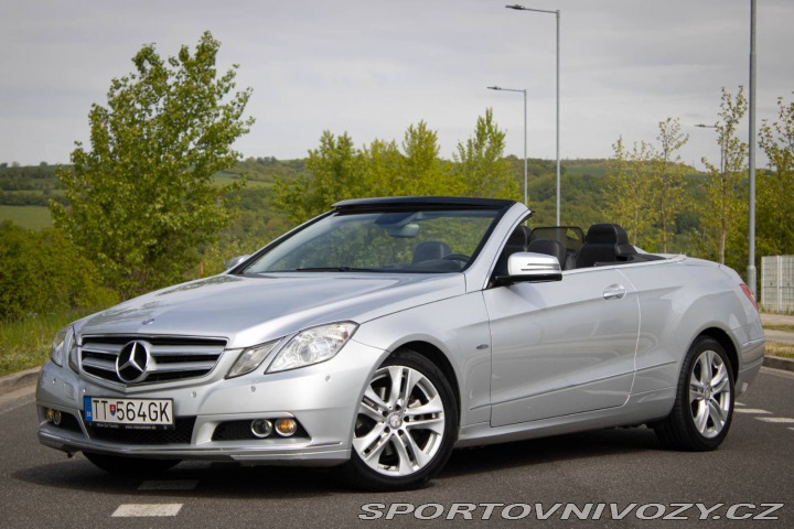 Mercedes-Benz E Kabriolet  220 CDI A/T / 2011