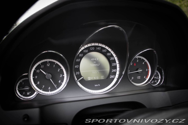 Mercedes-Benz E Kabriolet  220 CDI A/T / 2011