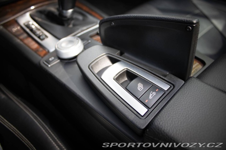 Mercedes-Benz E Kabriolet  220 CDI A/T / 2011