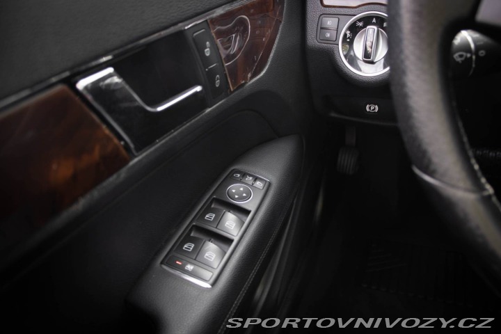 Mercedes-Benz E Kabriolet  220 CDI A/T / 2011