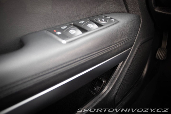 Mercedes-Benz E Kabriolet  220 CDI A/T / 2011