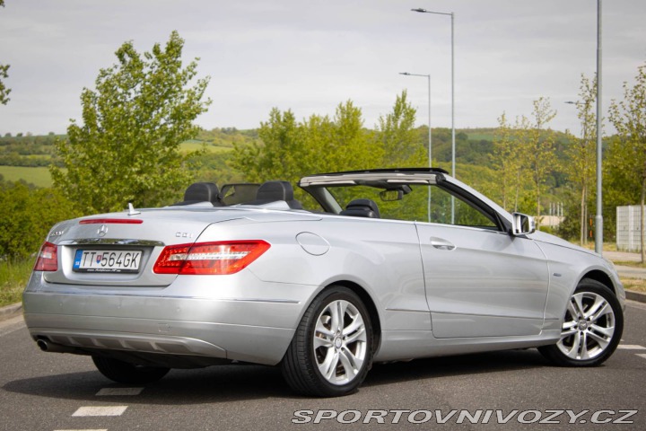 Mercedes-Benz E Kabriolet  220 CDI A/T / 2011