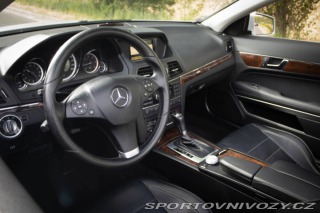 Mercedes-Benz E Kabriolet  220 CDI A/T / 2011