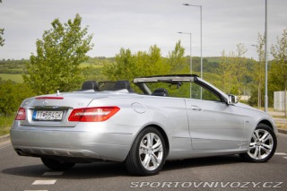 Mercedes-Benz E Kabriolet  220 CDI A/T / 2011