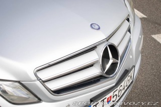 Mercedes-Benz E Kabriolet  220 CDI A/T / 2011