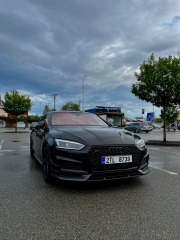 Audi S5 