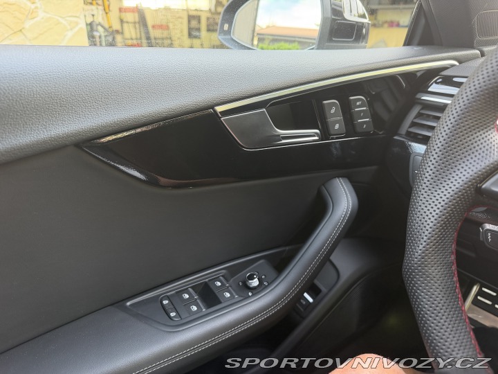 Audi RS5  2023