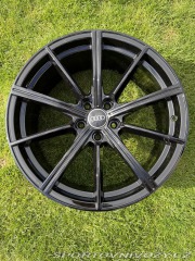 Audi RS5  2023