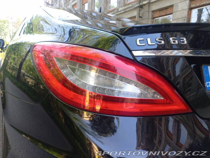 Mercedes-Benz CLS  2011