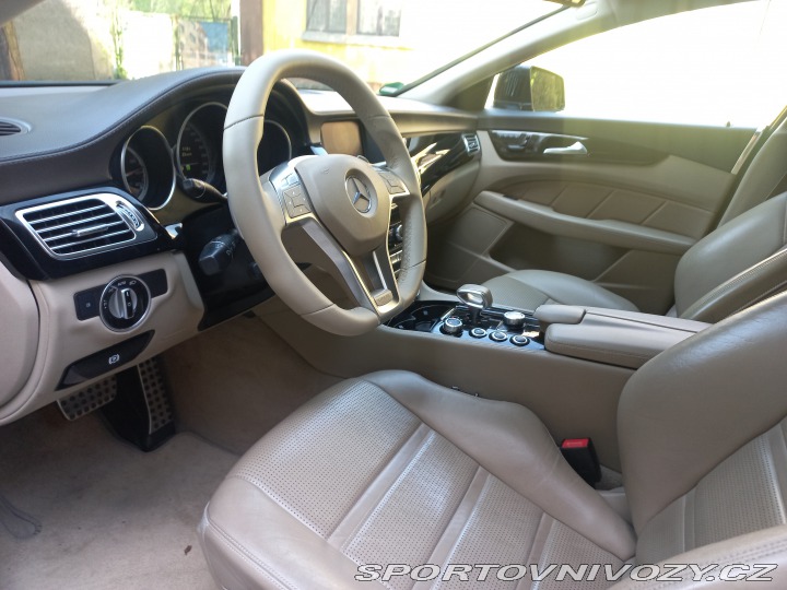 Mercedes-Benz CLS  2011
