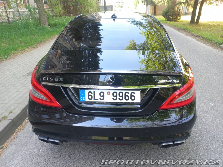 Mercedes-Benz CLS  2011