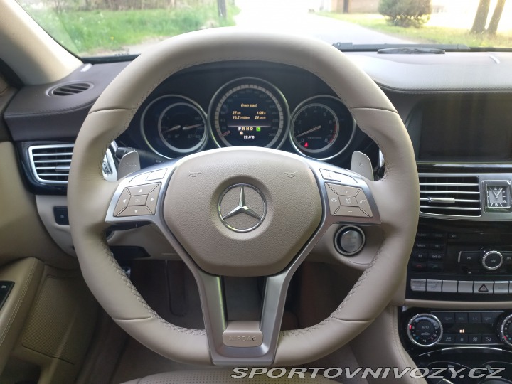 Mercedes-Benz CLS  2011