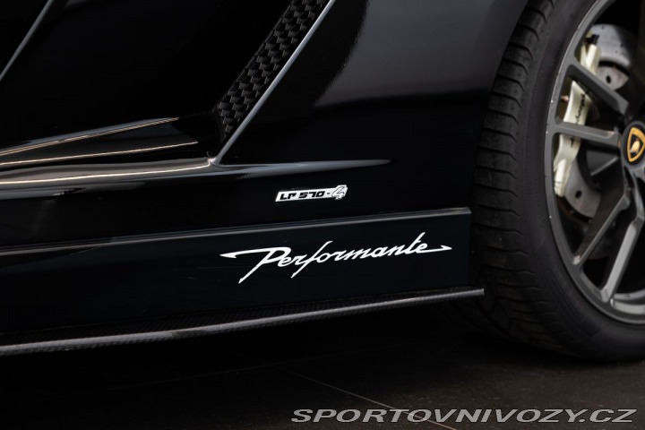 Lamborghini Ostatní modely Spyder Karbo/Alcantace/Ka 2014