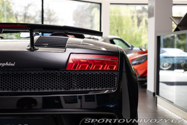 Lamborghini Ostatní modely Spyder Karbo/Alcantace/Ka 2014