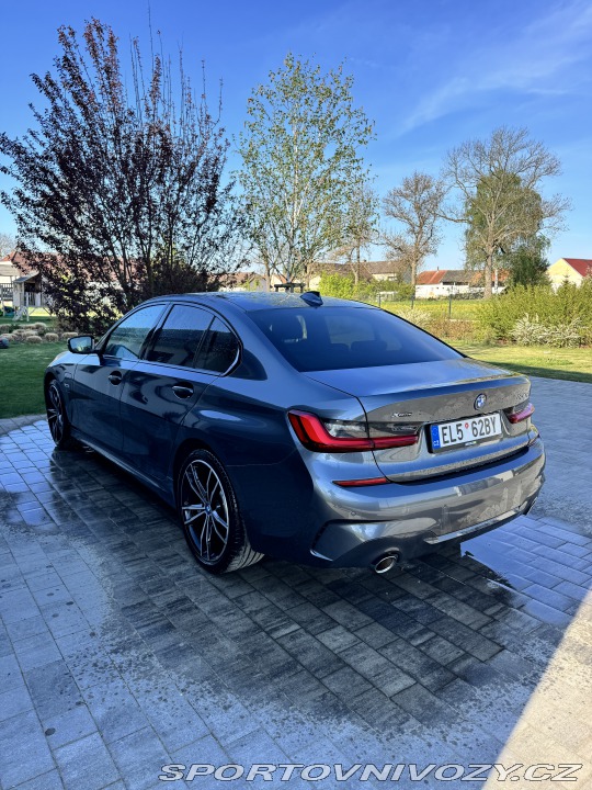 BMW 3 330e xDrive 2022