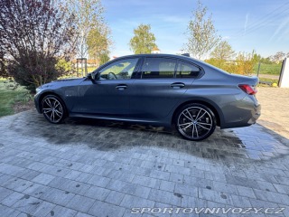 BMW 3 330e xDrive 2022